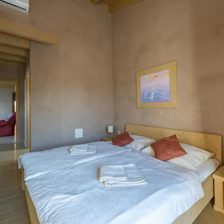 빌라 Bellavista With 8 Bedrooms, Private Pool And Sauna 프레멘투라