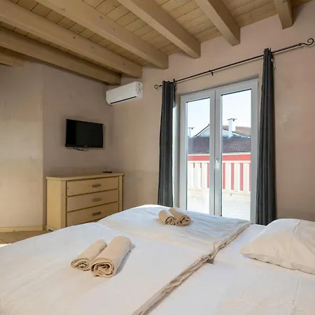 Bellavista With 8 Bedrooms, Private Pool And Sauna 빌라